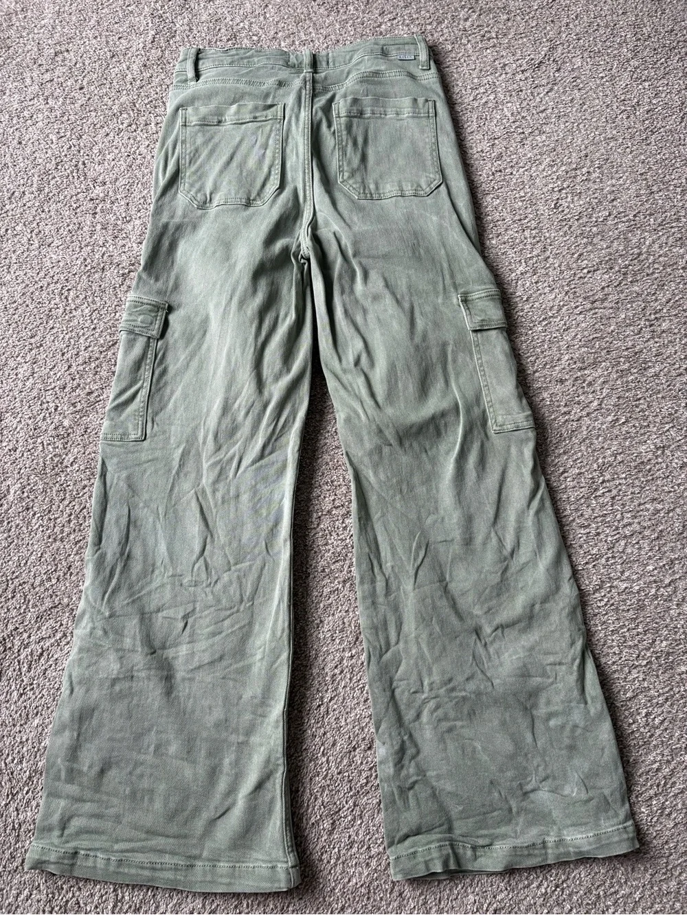 Women’s Risen Jeans Green Cargo Flared Pants - Picture 3 of 6